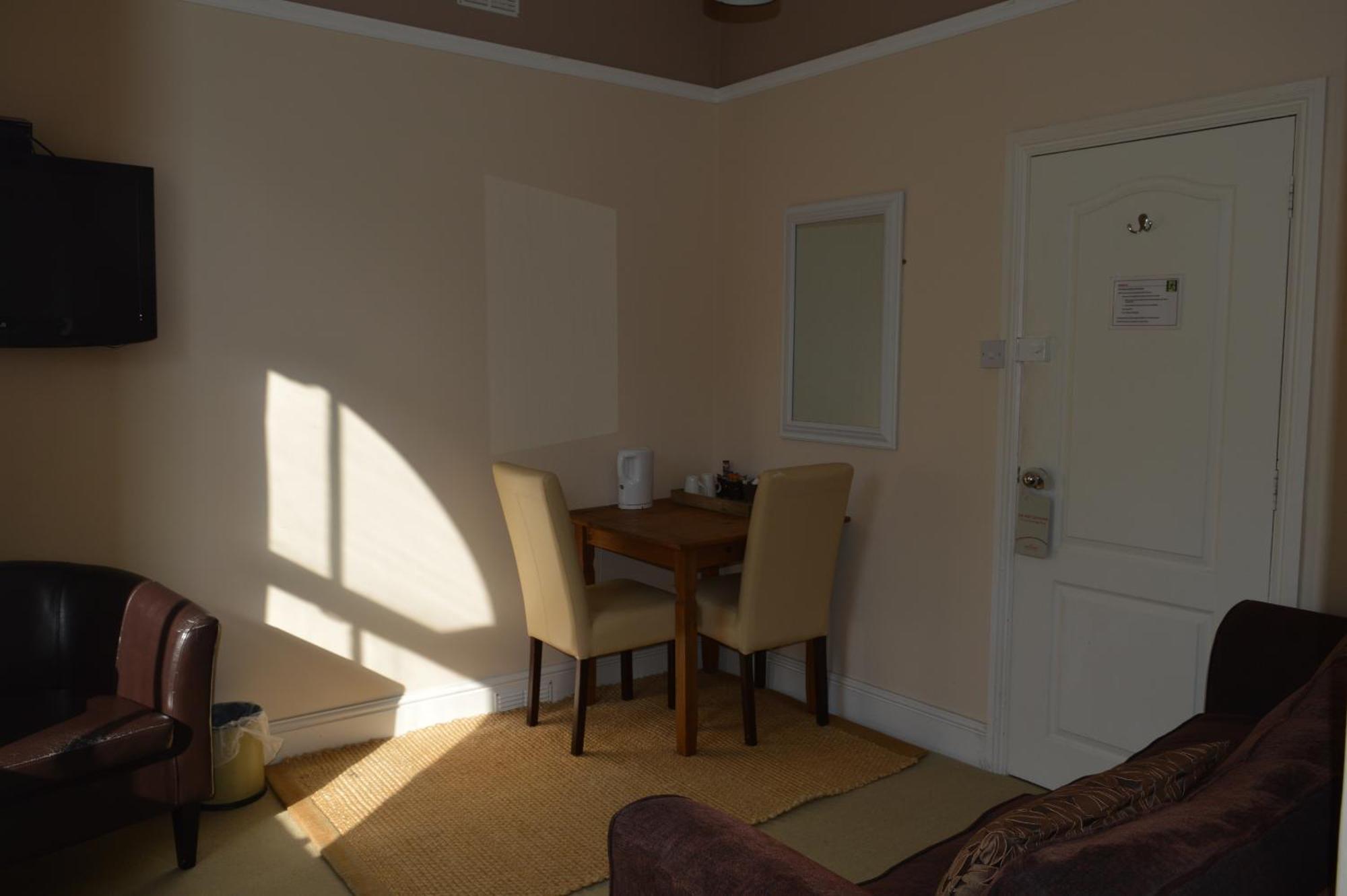 The Sheldon B&B - Free Private Parking Eastbourne Exterior foto