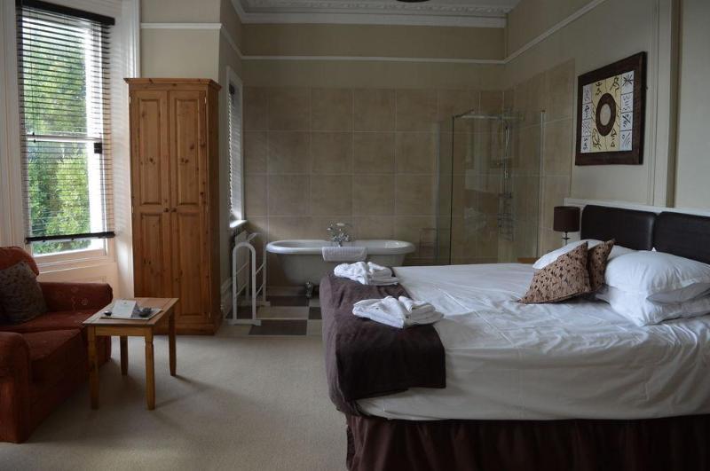 The Sheldon B&B - Free Private Parking Eastbourne Exterior foto