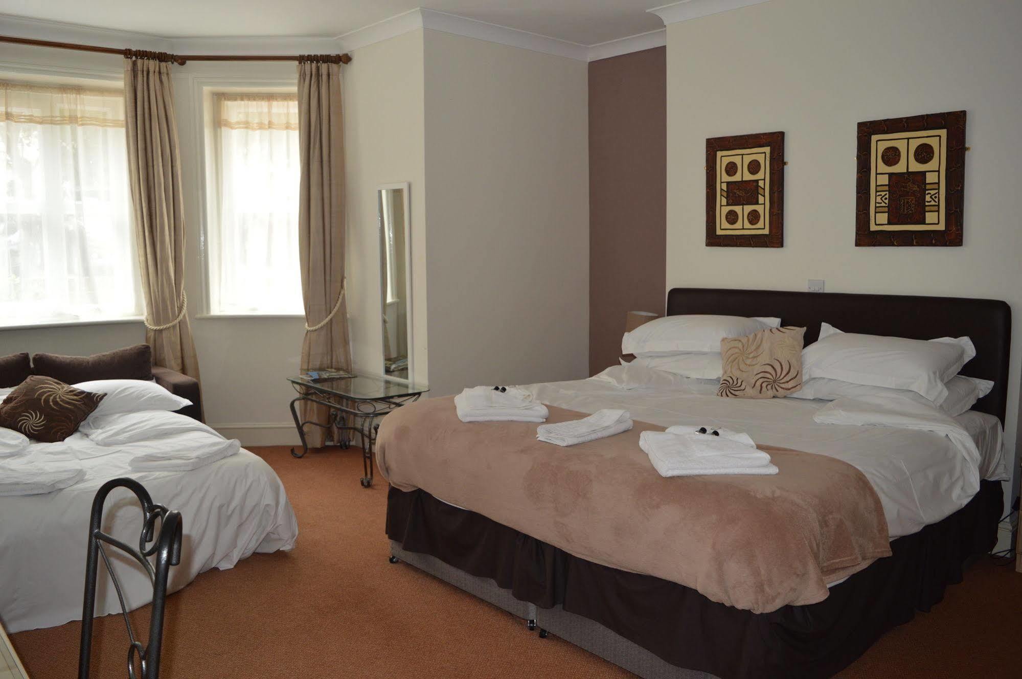 The Sheldon B&B - Free Private Parking Eastbourne Exterior foto